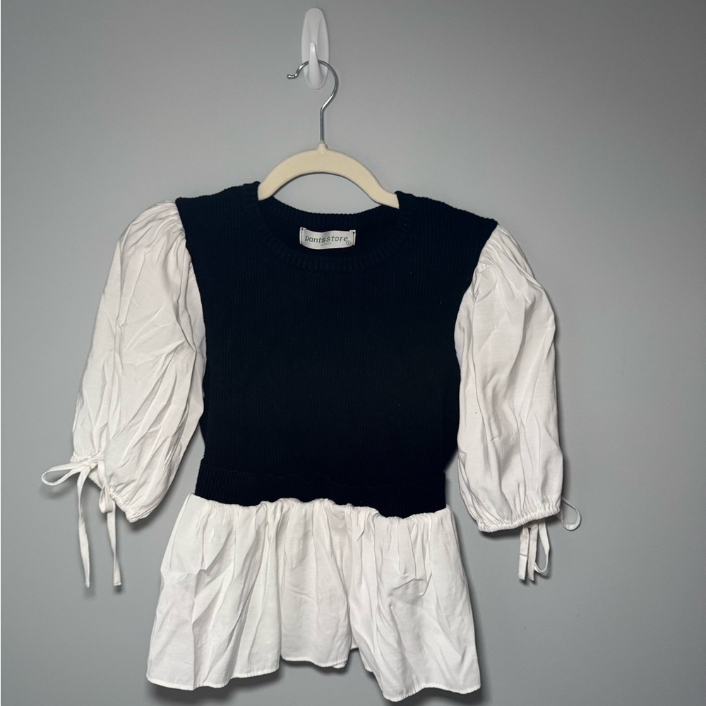 Black and White Puff Sleeve Top